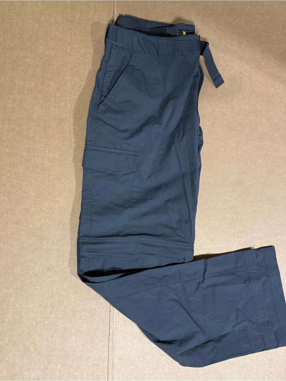 BC Clothing Co Mens Navy Blue Convertible Cargo Hiking Pants  L x 32 Stretch NWT